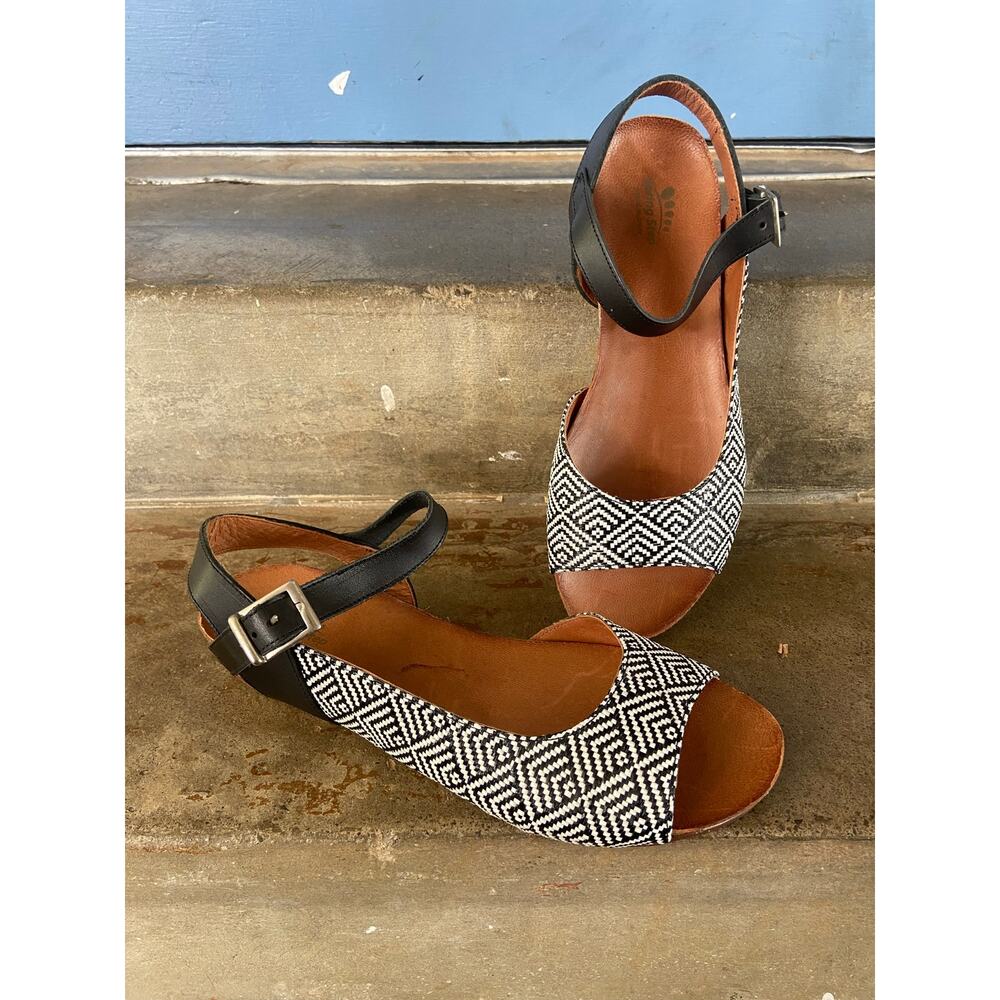 Spring Step black and white geo print cork outsole sandal-Size 40